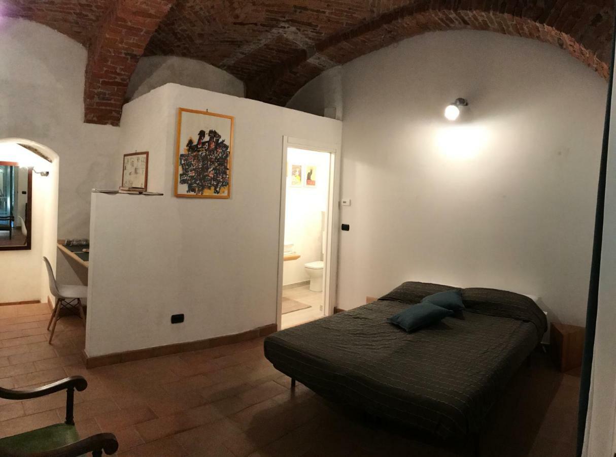 Hotel B&P La Gusteria Ivrea Esterno foto